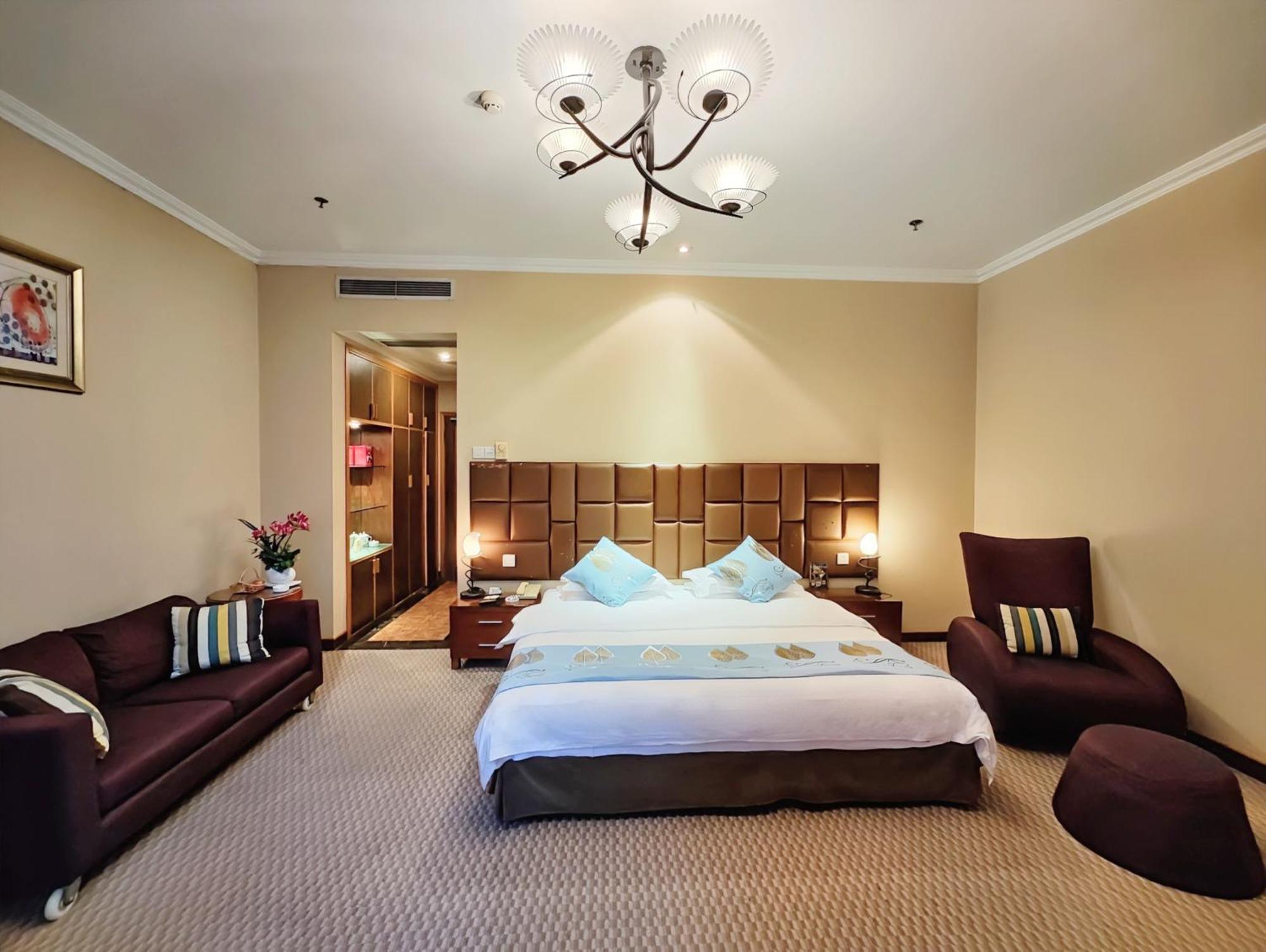 Chongqing Milky Way Hotel Екстериор снимка