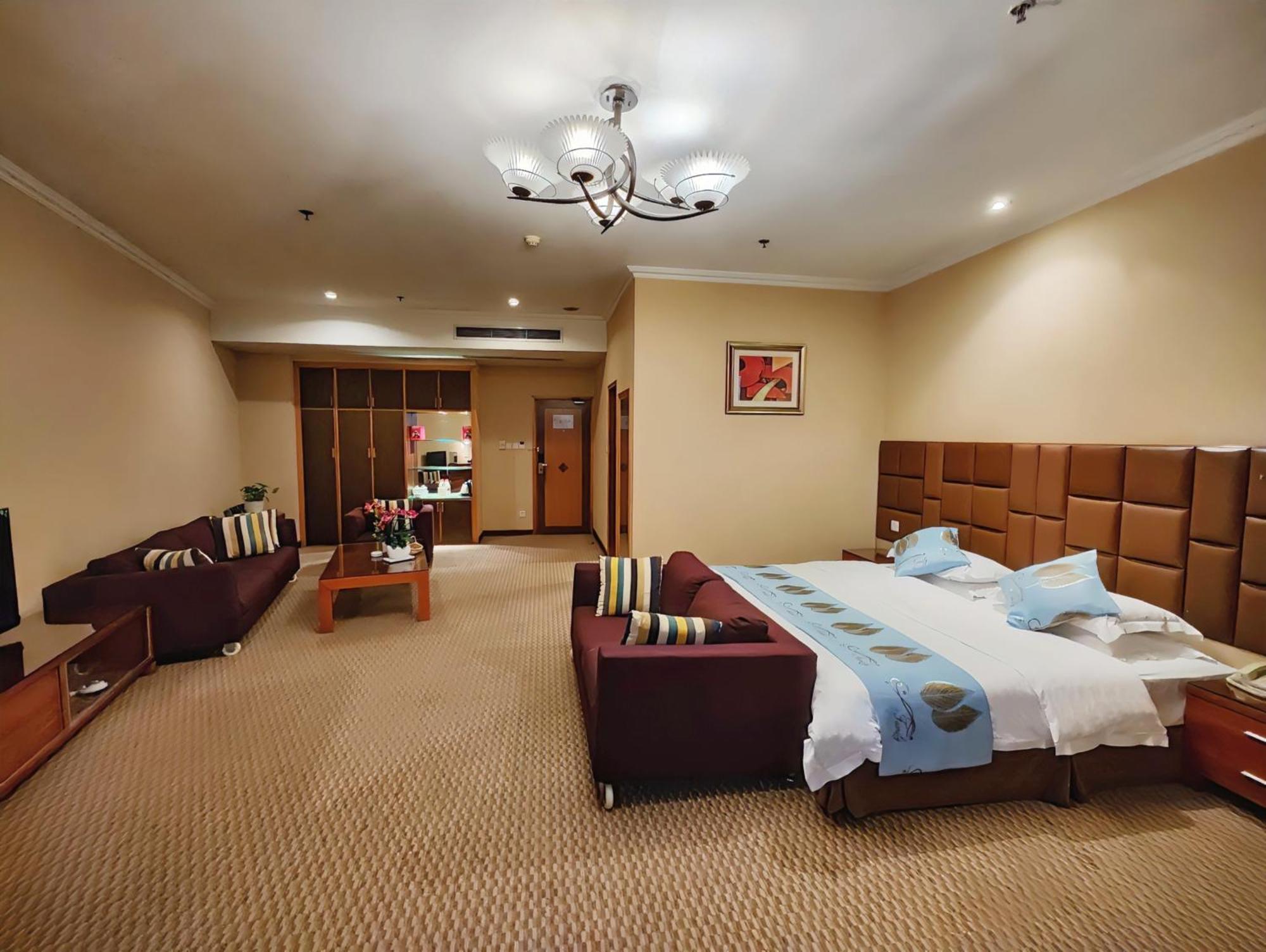 Chongqing Milky Way Hotel Екстериор снимка
