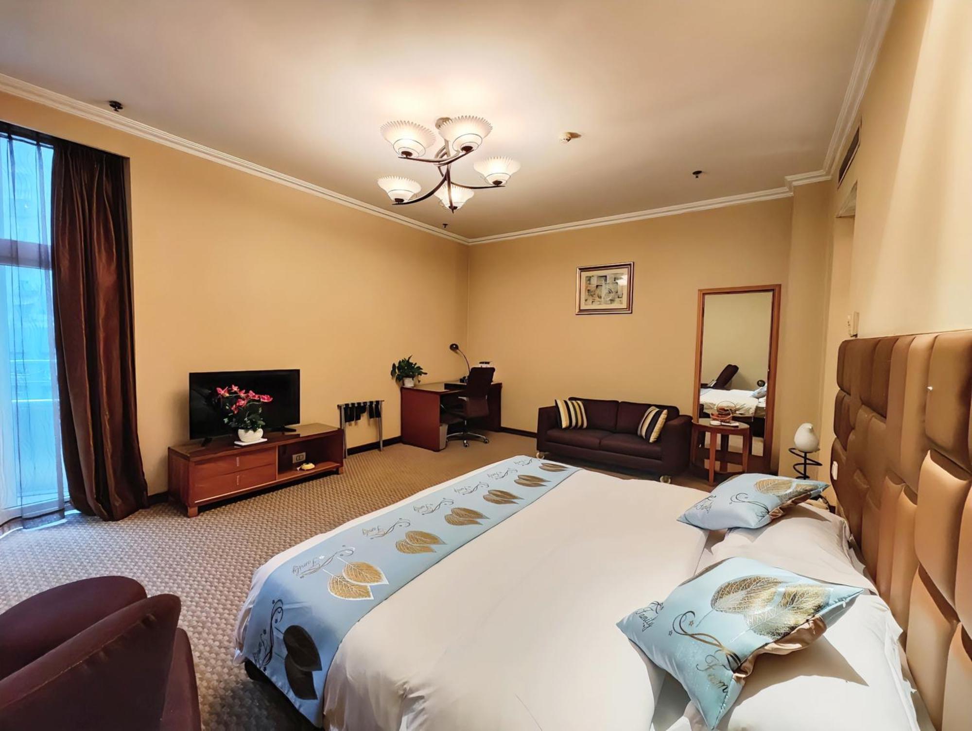 Chongqing Milky Way Hotel Екстериор снимка