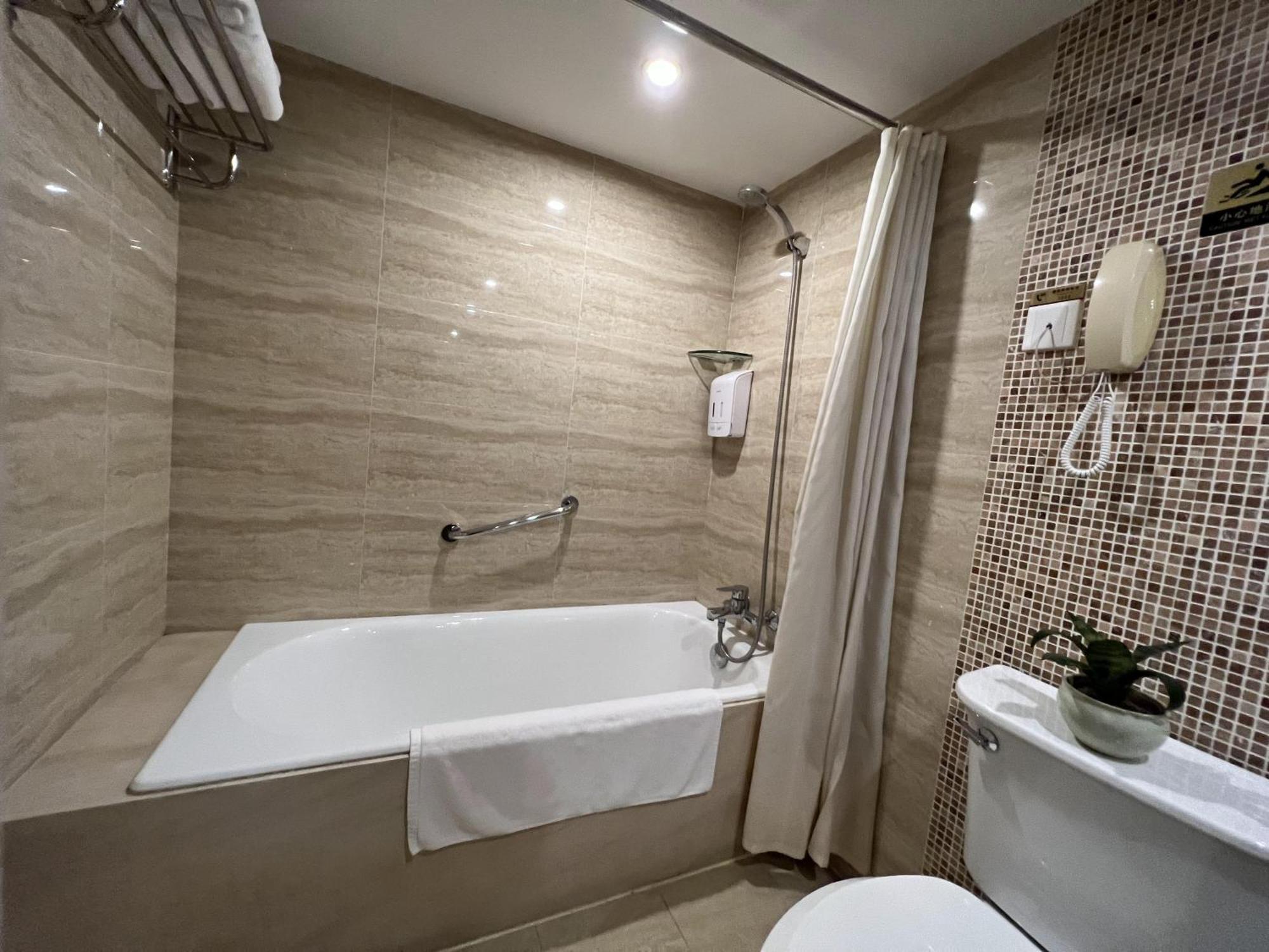 Chongqing Milky Way Hotel Екстериор снимка