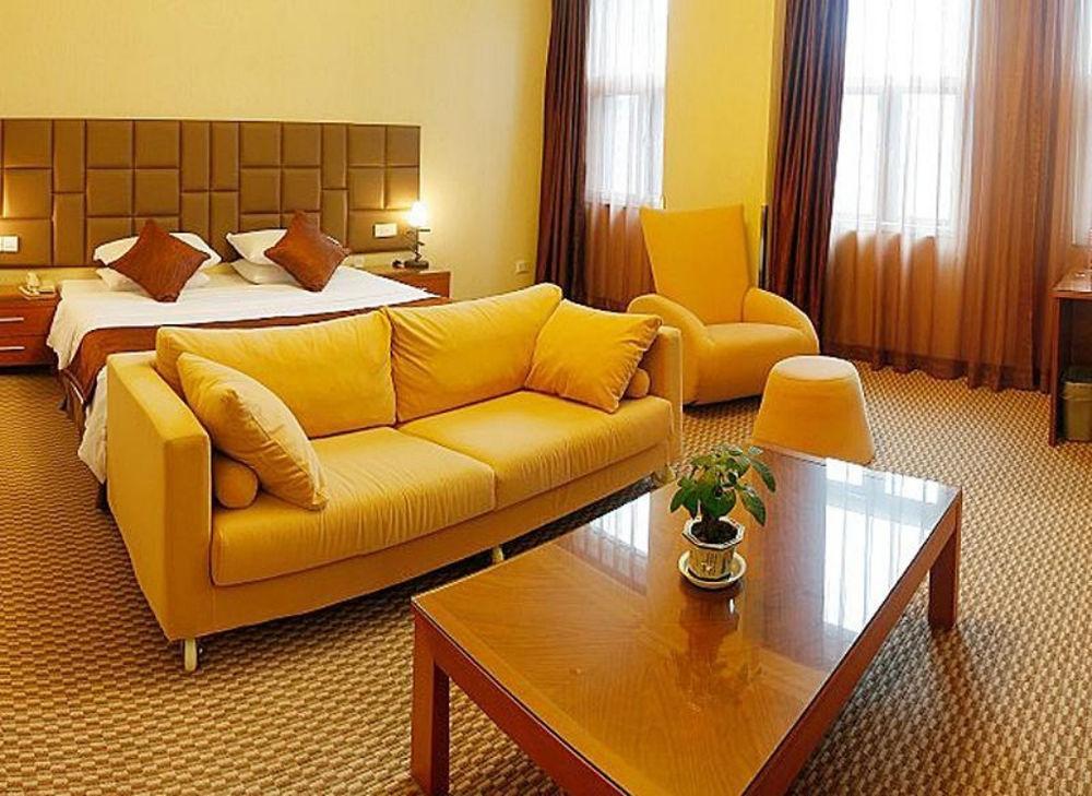 Chongqing Milky Way Hotel Екстериор снимка