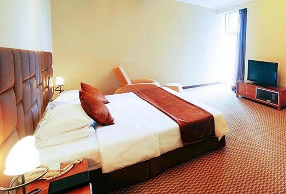 Chongqing Milky Way Hotel Екстериор снимка
